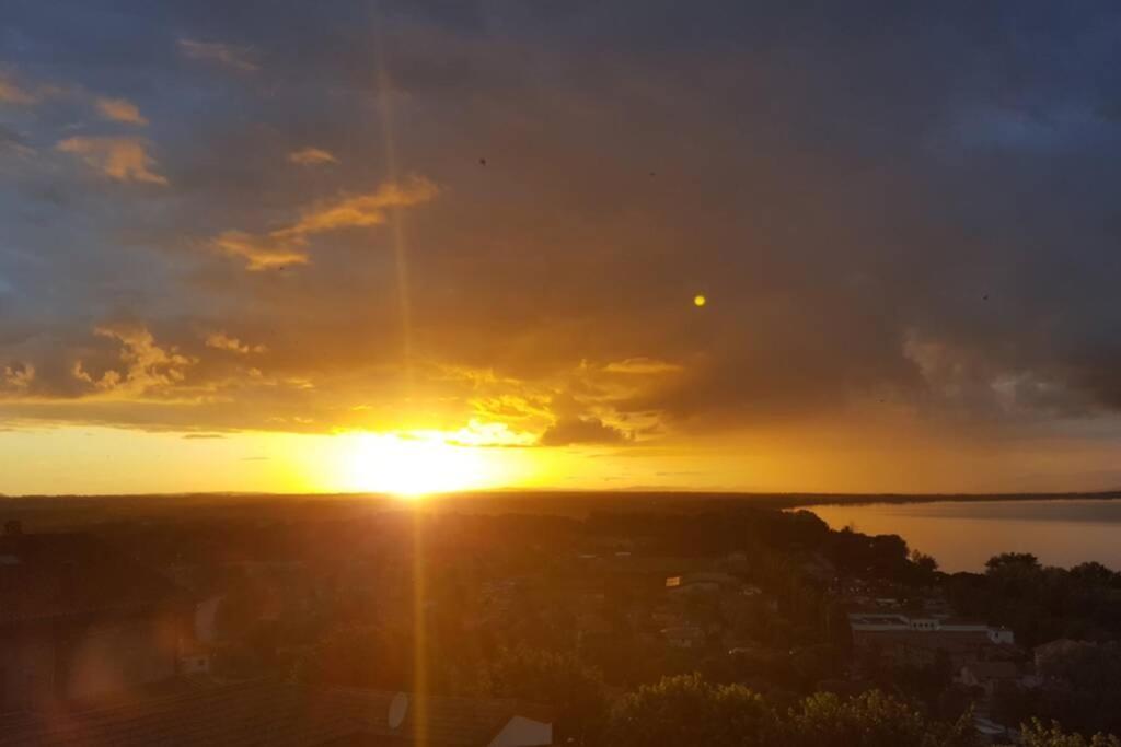 Bellavista La Tua Romantica Vacanza Sul Trasimeno Daire Castiglione del Lago Dış mekan fotoğraf